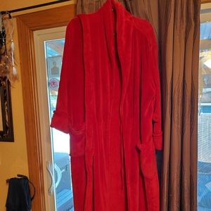 Charter Club long red robe with pockets
